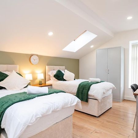 Innovation House Burnley Bagian luar foto