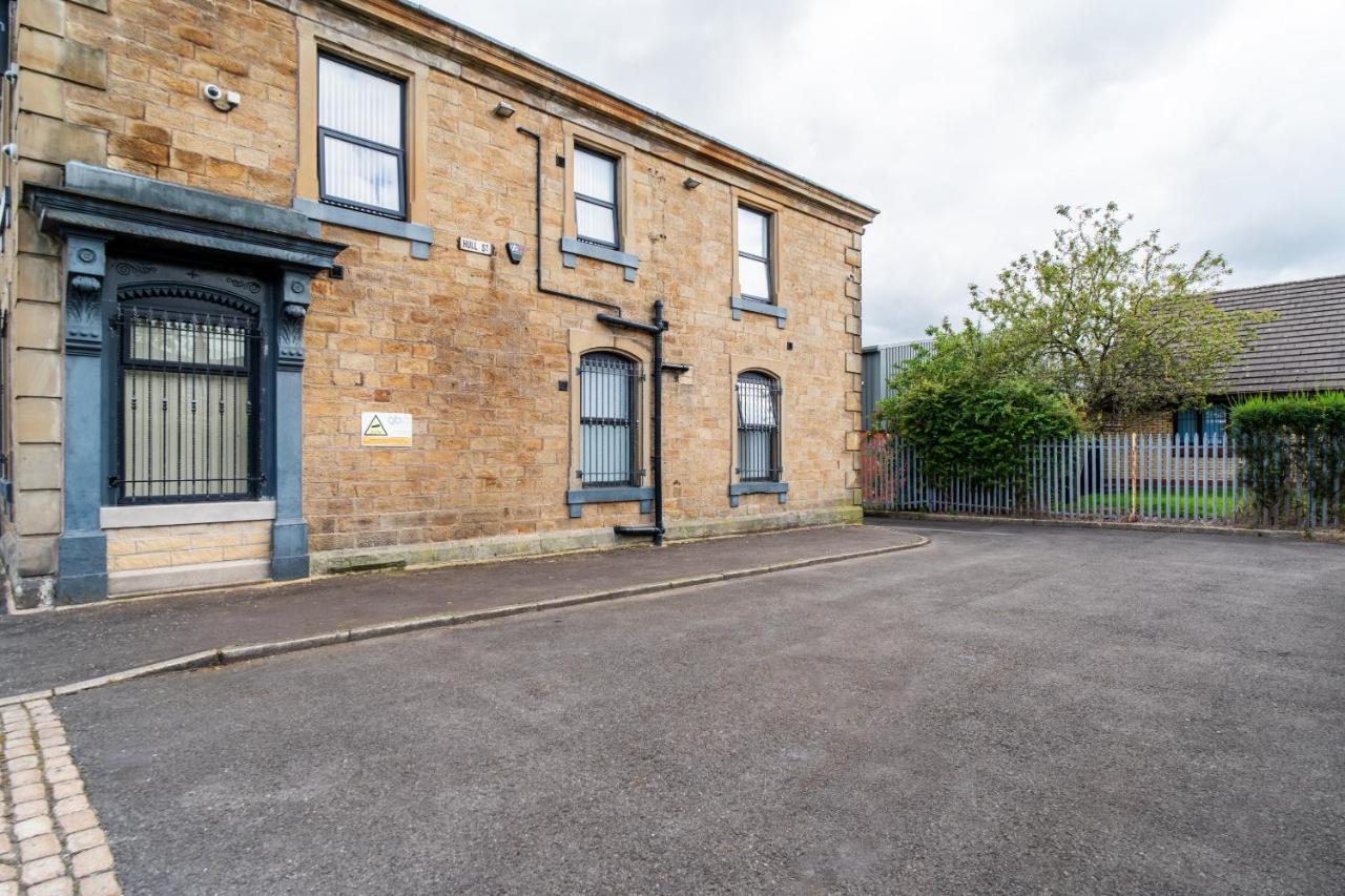 Innovation House Burnley Bagian luar foto